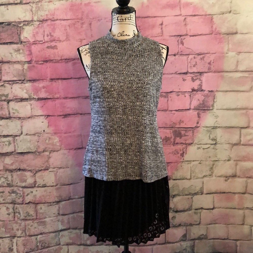 ☀️Kenzie Sleeveless Mock Turtleneck Top